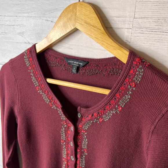 Lucky Brand Top Womens Size Small Burgundy Thermal Henley with Floral Embroidery - Picture 10 of 16